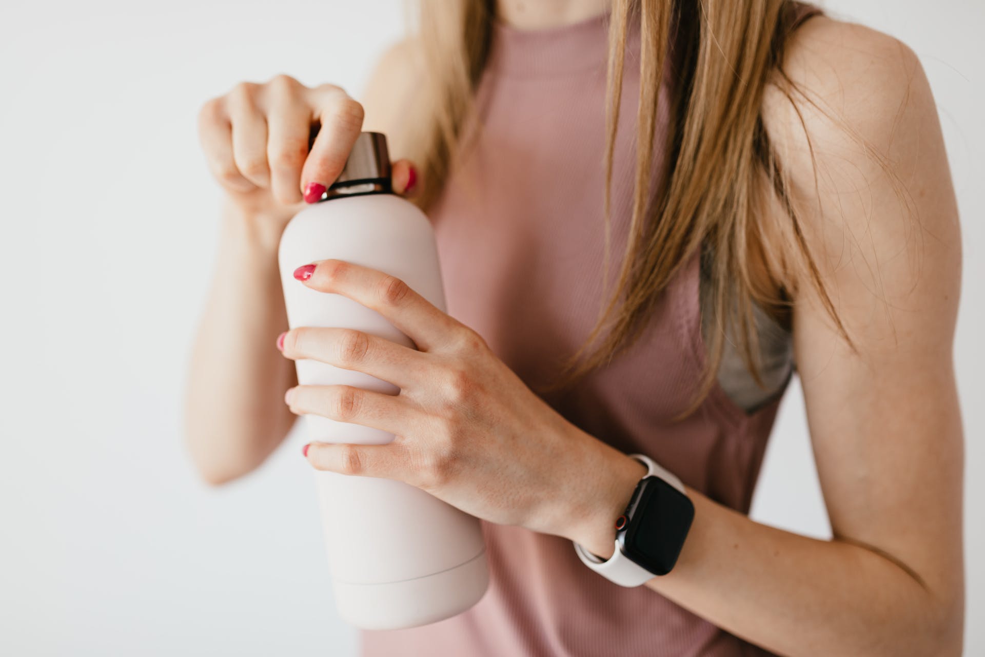 Daily Habits for Combating Thinning Hair