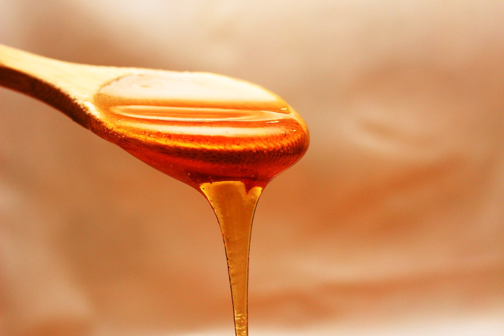 Simple Honey and Olive Oil Hair and Scalp Spray