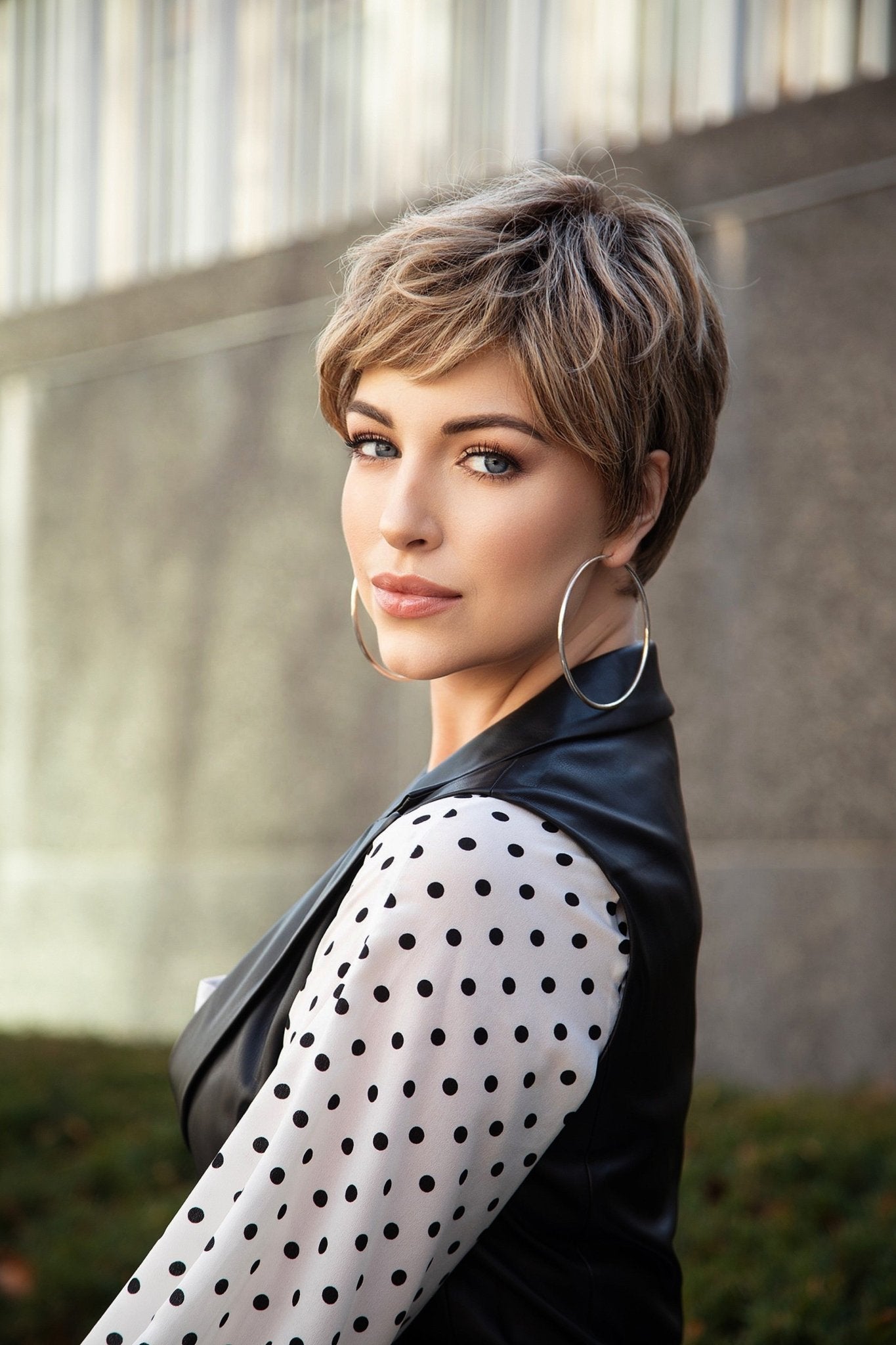Out the door - Enhanced Hair - Wig - Gabor