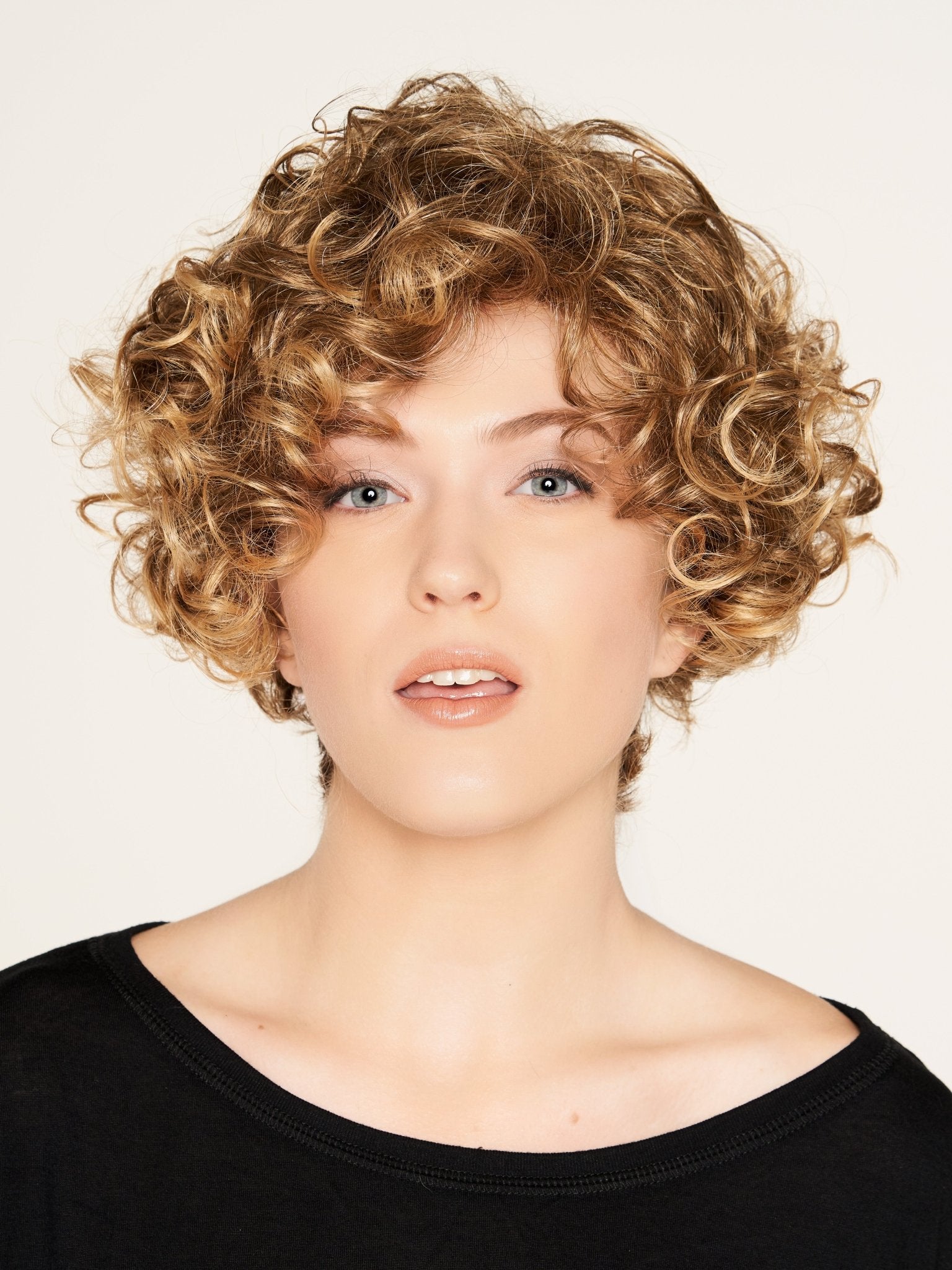 Jazz - Enhanced Hair - Wig - Aspen
