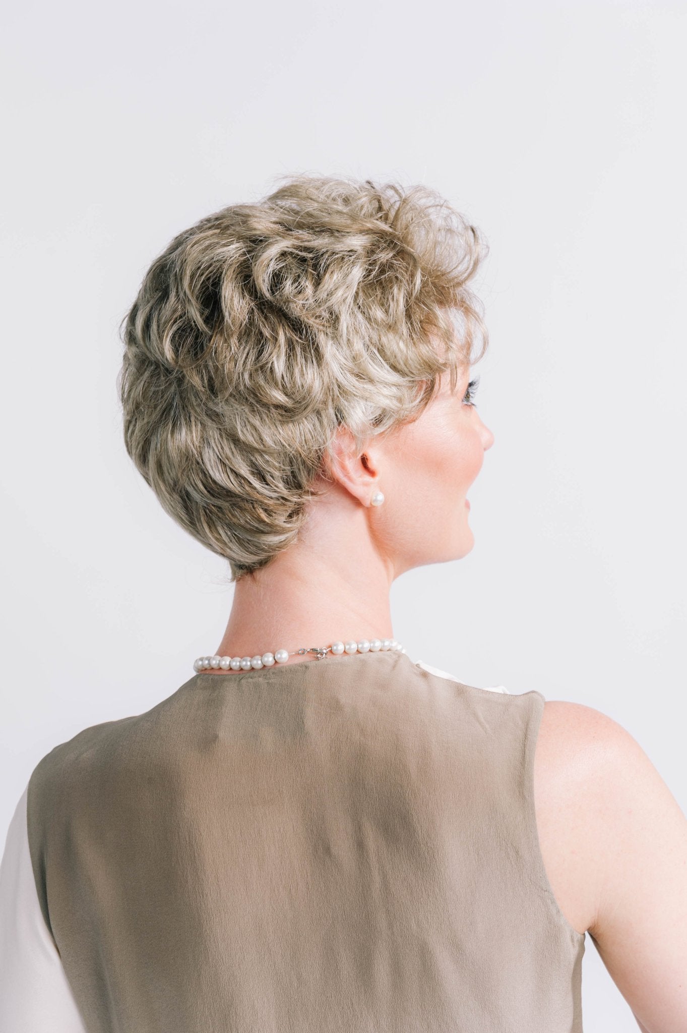 Simply Perfect - Enhanced Hair - Wig - Expressions