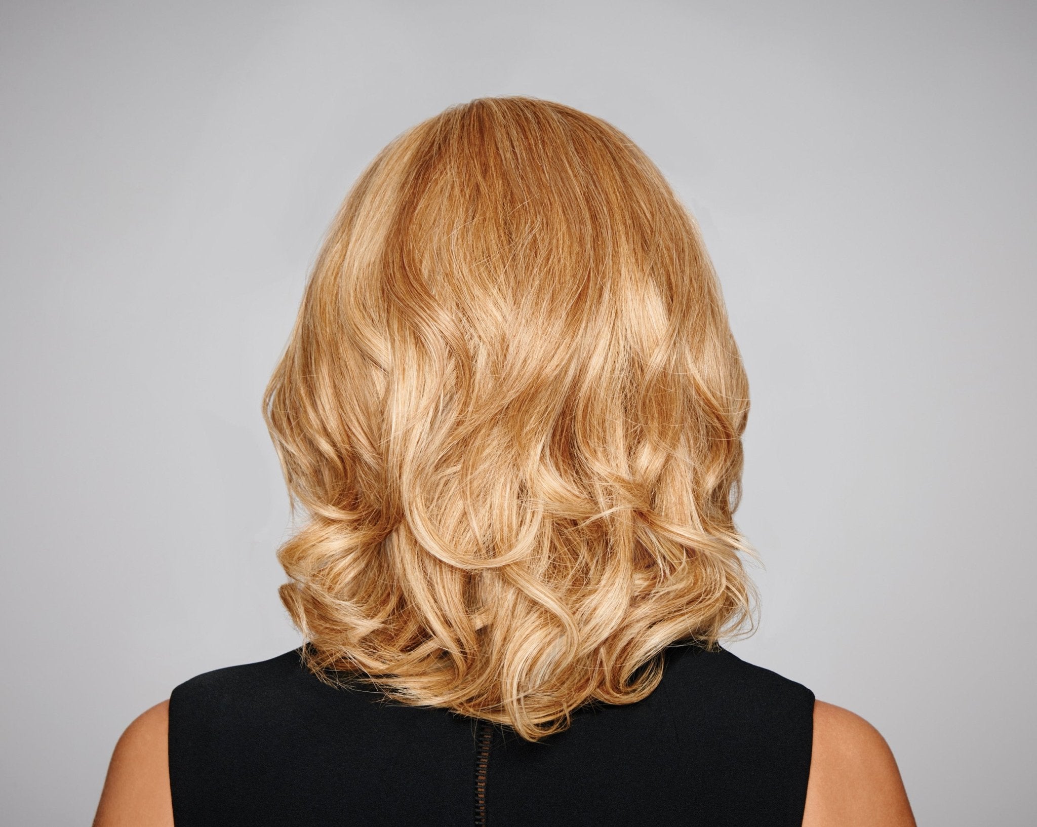 Headliner - Enhanced Hair - Wig - Raquel Welch