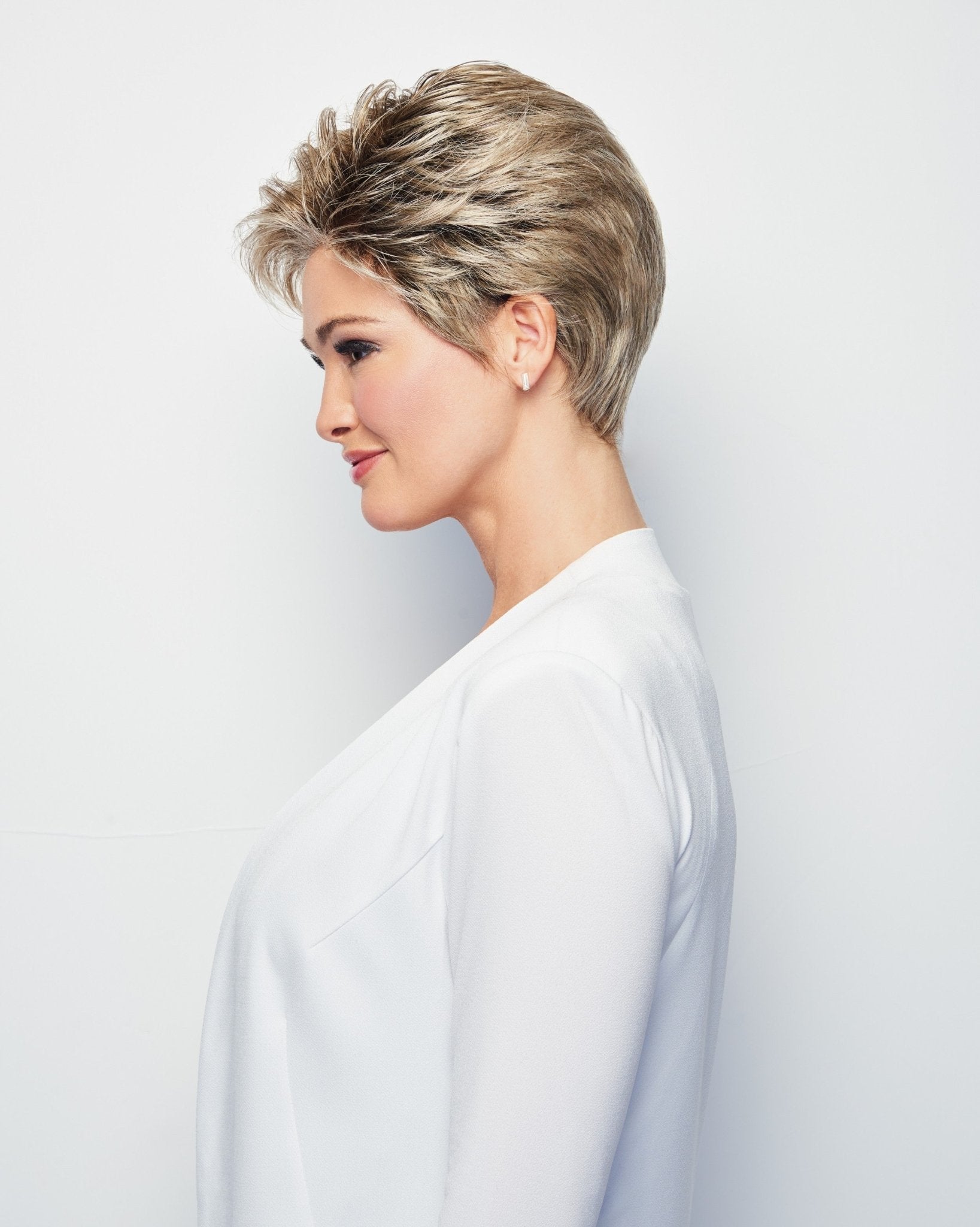 Winner Elite - Enhanced Hair - Wig - Raquel Welch